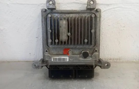 Mercedes-Benz C W205 Engine control unit/module A6519004500 28448056 A6519014000