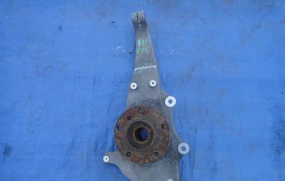 BMW 5 F10 F11 Front wheel hub spindle knuckle