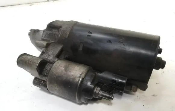 Audi A5 8T 8F Starter motor 0001109361