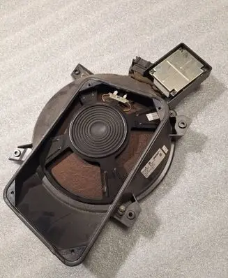 Audi A8 S8 D3 4E Subwoofer speaker 4E0035412A