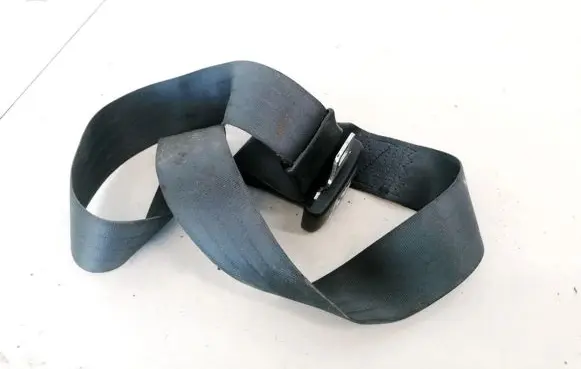 Mitsubishi Space Wagon Rear seatbelt buckle