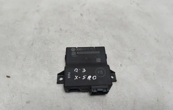 Audi Q3 8U Gateway control module 8U0907468AE 8U0907468J