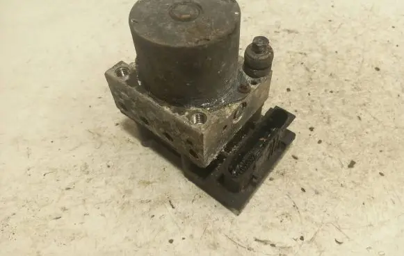 Nissan Primera ABS Pump 0265800334 39115H0487