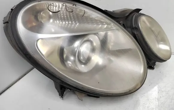 Mercedes-Benz E W211 Headlight/headlamp 16156400 15436000