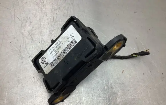 Audi A3 S3 8P ESP acceleration yaw rate sensor 1K0907655D CV76B032X0 10170103643
