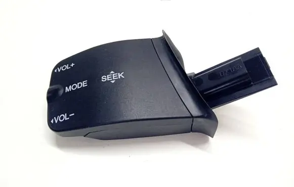 Ford Focus Sound control switch 758709