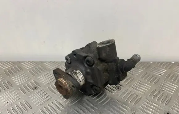 Audi Q5 SQ5 Power steering pump 8R0145155T