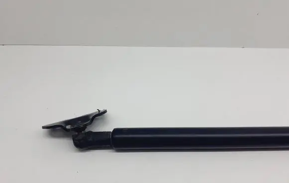Lexus CT 200H Tailgate/trunk strut/damper