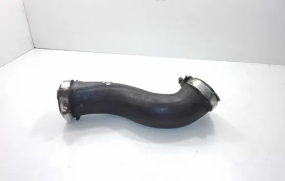 Audi Q7 4L Intercooler hose/pipe