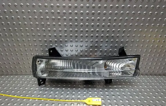 Jeep Compass Front bumper turn signal 53350310