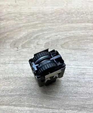 Volkswagen PASSAT B7 Headlight level adjustment motor 3AA941333