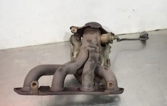 Toyota Corolla E140 E150 Exhaust manifold
