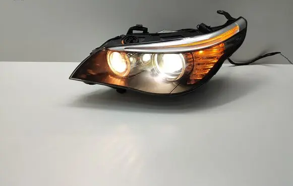 BMW 5 E60 E61 Headlight/headlamp 7177733 717773307 00945101