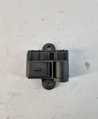 Mercedes-Benz GLA W156 Glow plug pre-heat relay A6519003103