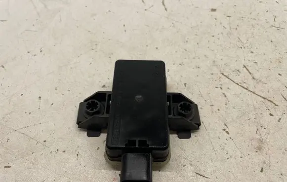 Mercedes-Benz S W222 Tire pressure control unit A0009003713