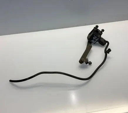 Mercedes-Benz E W211 Front height sensor lever A0105427617 040304 0105427617