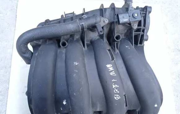 BMW 1 E81 E87 Intake manifold