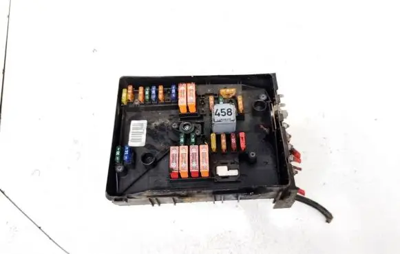 Volkswagen Golf VI Fuse box set 1k0937125