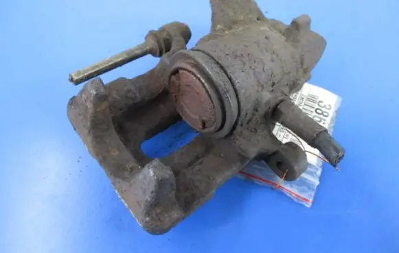 Volkswagen PASSAT B4 Rear brake caliper