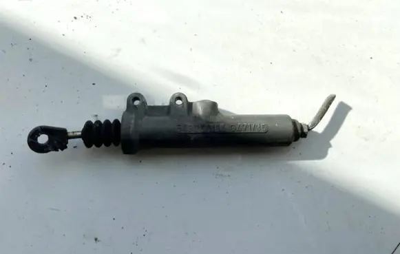Mercedes-Benz C W202 Clutch master cylinder 2022900115