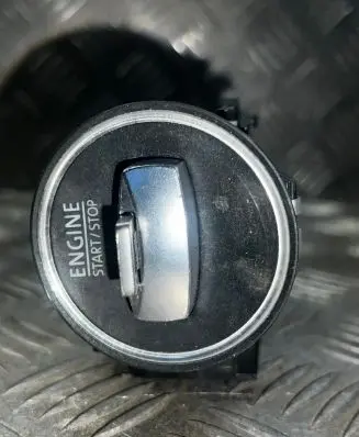 Volkswagen PASSAT B7 Ignition lock 3C0905843