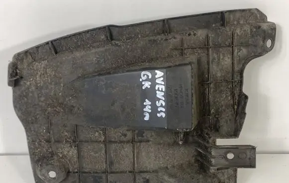 Toyota Avensis T270 Other under body part 5259205020