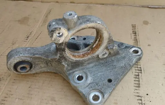 Peugeot 508 Driveshaft support bearing bracket 9675289880