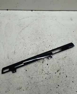 Audi Q7 4M Dashboard glove box trim 4M1853242A 13052019 928978