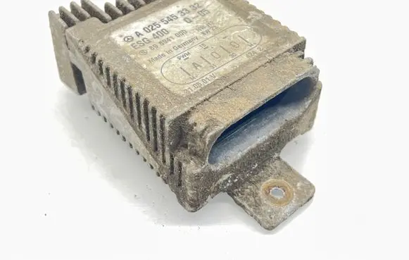 Mercedes-Benz E W210 Coolant fan relay A0255453332