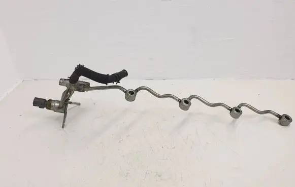Lexus IS 220D-250-350 Fuel return line/hose 