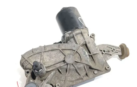 Front wiper linkage and motor