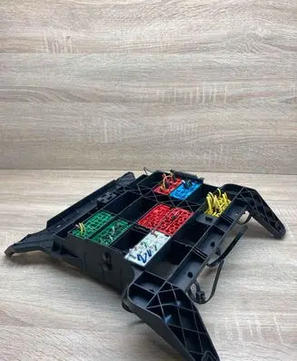 Renault Espace III Fuse module 6025307195