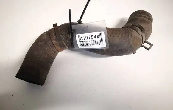 Engine coolant pipe/hose