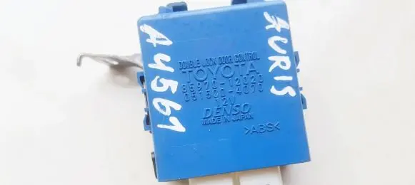 Toyota Auris 150 Door control unit/module 8597012020 85970-12020