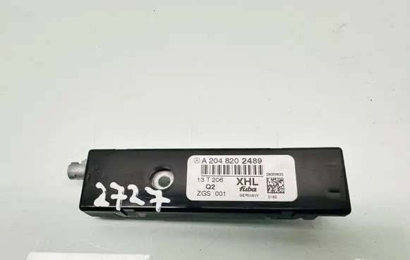 Mercedes-Benz GLK (X204) Aerial antenna amplifier A2048202489