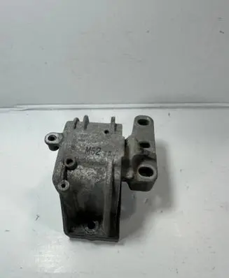 Volkswagen Caddy Engine mount bracket 1K0199262L