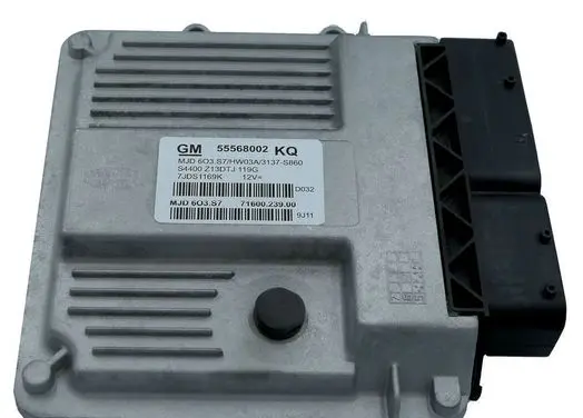 Opel Corsa D Engine control unit/module 55568002
