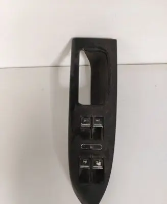 Volkswagen Touran I Electric window control switch 1T1867371F