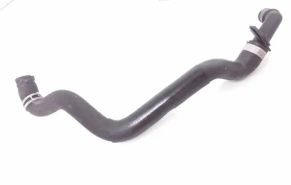 Mercedes-Benz CLS C219 Engine coolant pipe/hose A2118302796