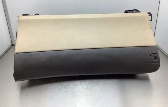 Lexus GS 300 350 430 450H Glove box 5543330170 5555030371