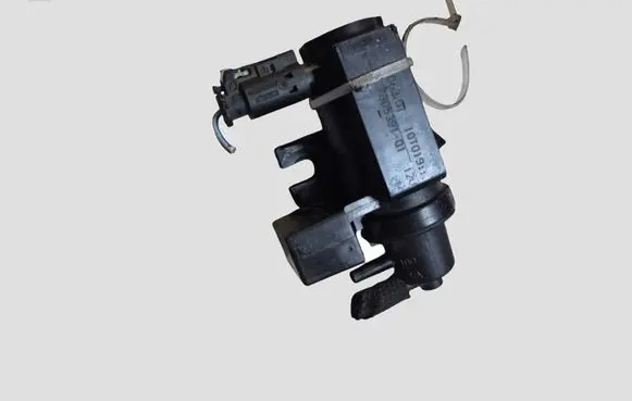 BMW 1 E81 E87 Turbo solenoid valve 70206301 1174780539101