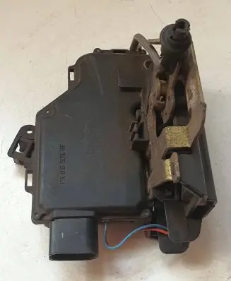 Audi A6 S6 C5 4B Front door lock 4B1837015B