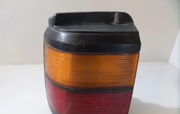 Volkswagen PASSAT B3 Rear/tail lights 333945257 86047
