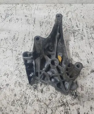Seat Altea XL Engine mounting bracket