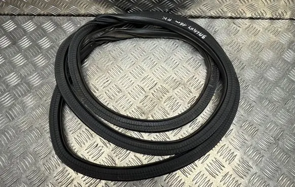 Ford Galaxy Front door rubber seal 