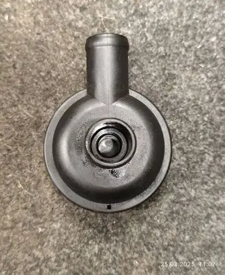 Audi TT Mk1 Breather valve 06A129101A