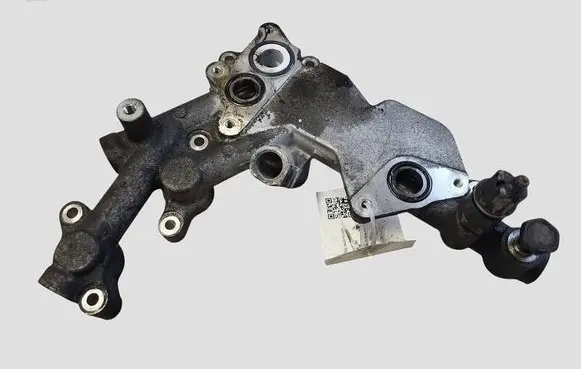 Toyota Avensis T250 Oil filter mounting bracket