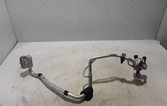 Volvo S90, V90 Air conditioning (A/C) pipe/hose 31369750