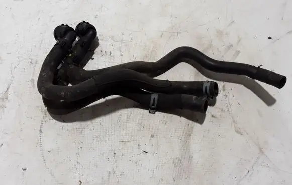 Audi A1 Engine coolant pipe/hose 6R0122157AA