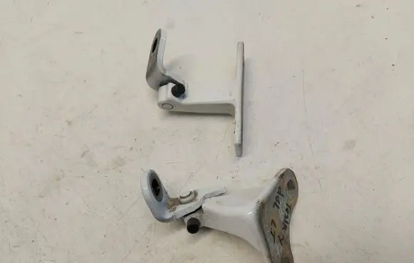 Tesla Model Y Rear door hinge set TESYZaw6960005